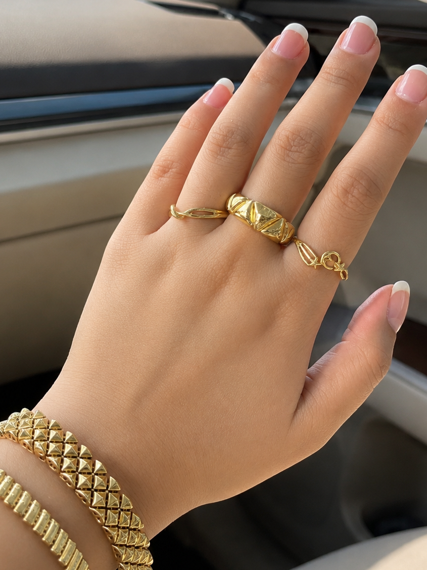 18k Gold Pyramid Dome Statement Ring (GJEW116)