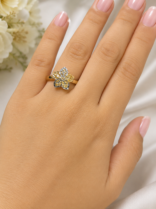 18k Gold Bloom Tri-Color Flower Ring (GJEW40)