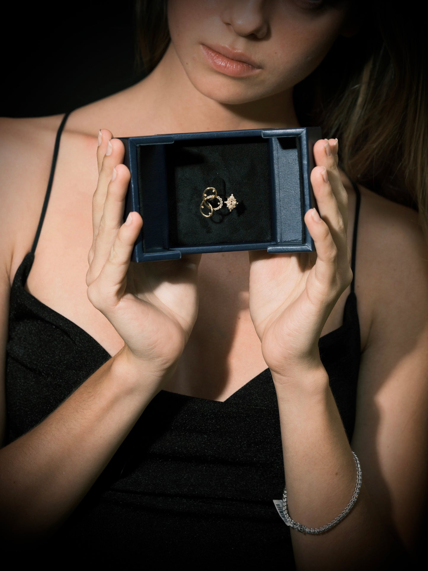 COCKTAIL DESIGN DIAMOND RING (BRD1243)