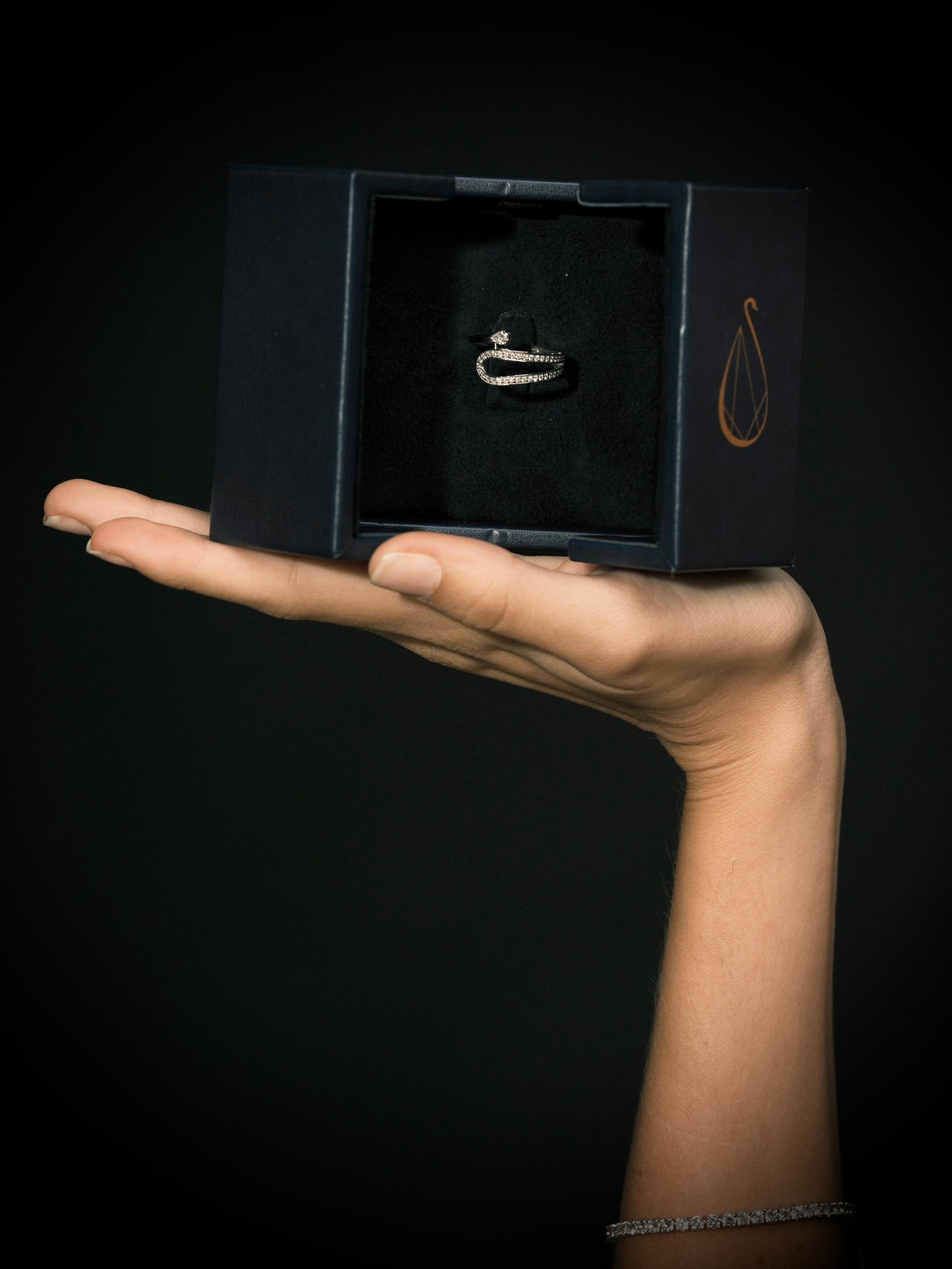 PEAR & ROUND DIAMOND RING
