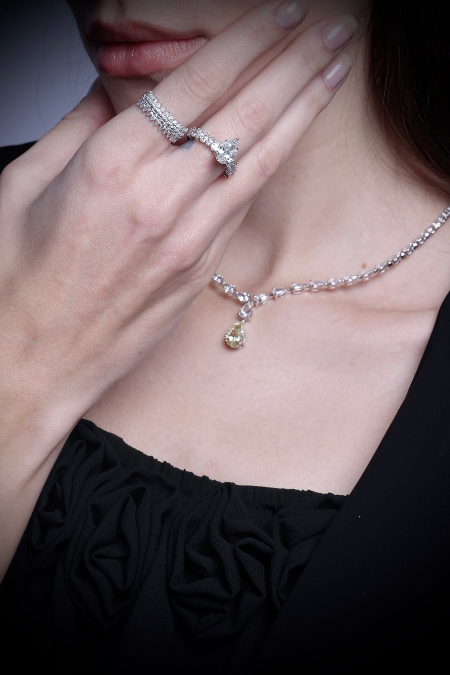 PEAR DIAMOND RING
