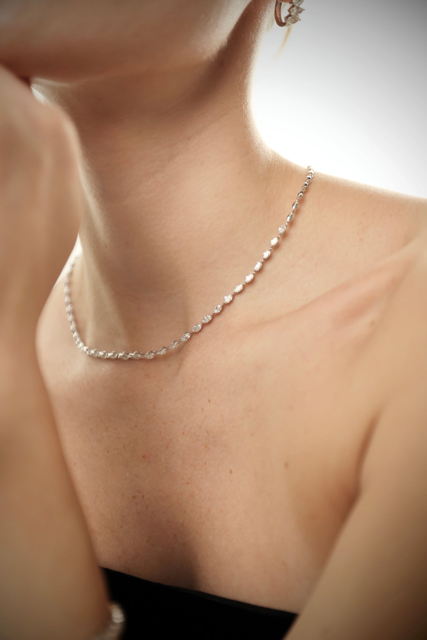 0.15 EACH MARQUISE DIAMOND NECKLACE (ARJS3016)