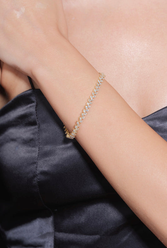 PEAR DIAMOND LAYERED BRACELET