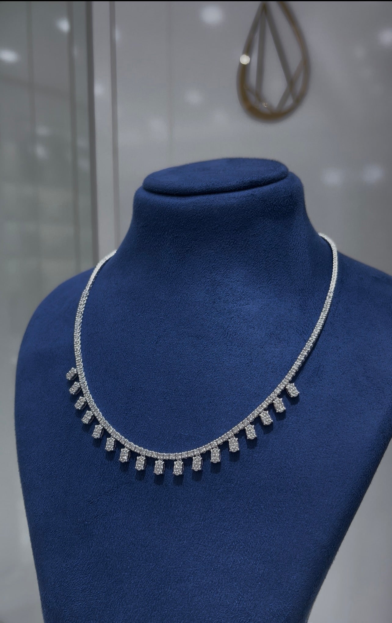 Round with Oval Cluster Diamond Necklace