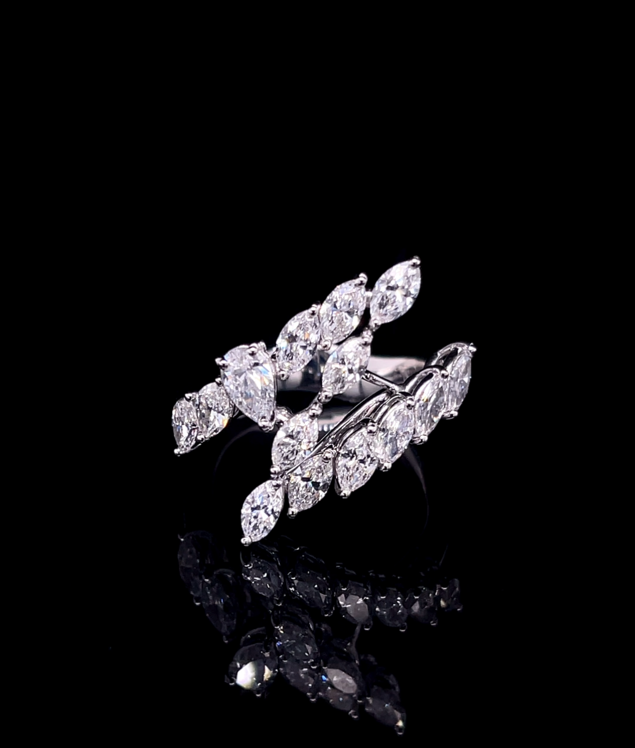 Pear with Marquise Overlap Diamond Ring (ARJS4025)