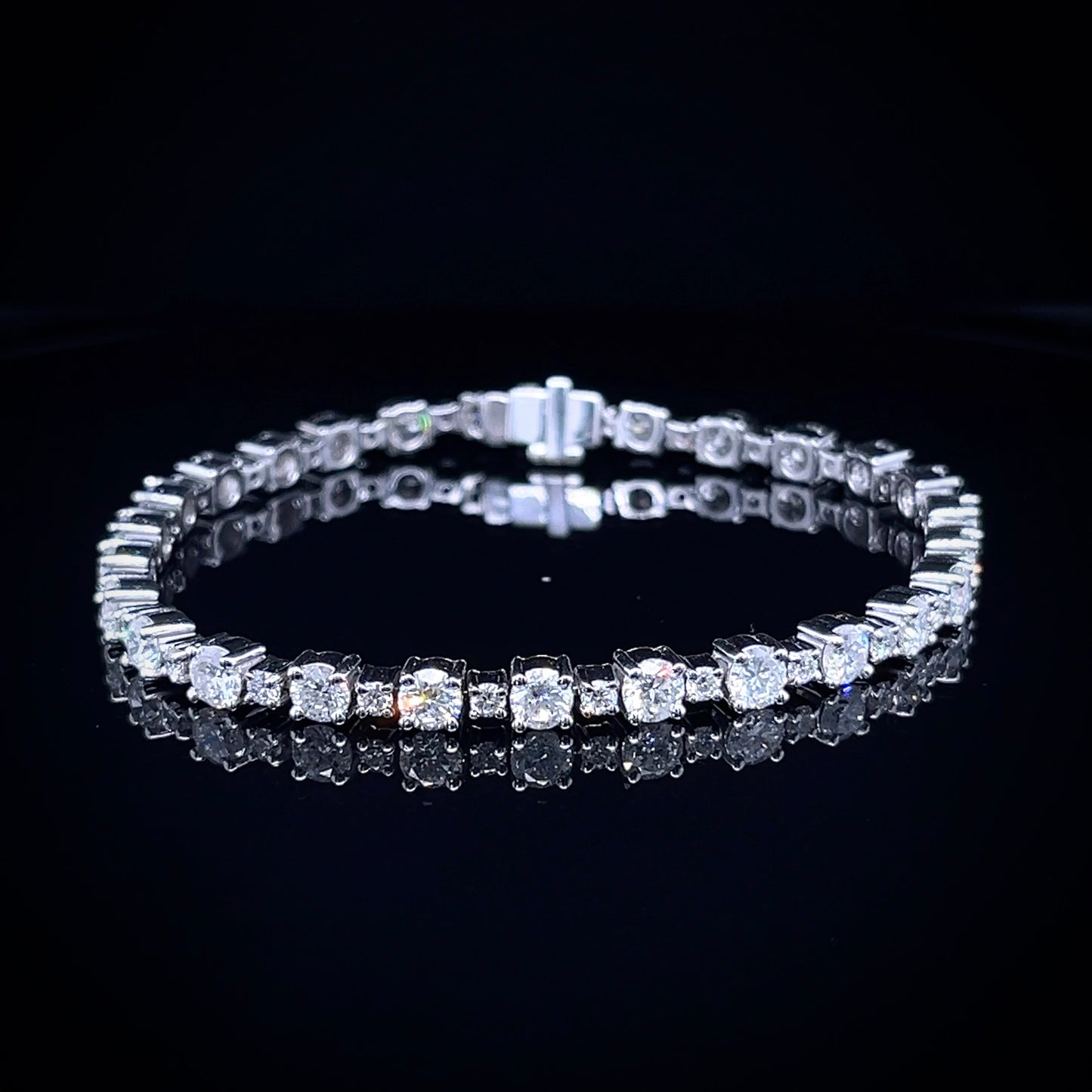 Stunning Round Diamond Bracelet