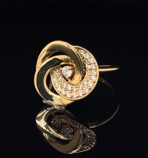 Cluster Diamond Ring in Yellow Gold (BRD1263)
