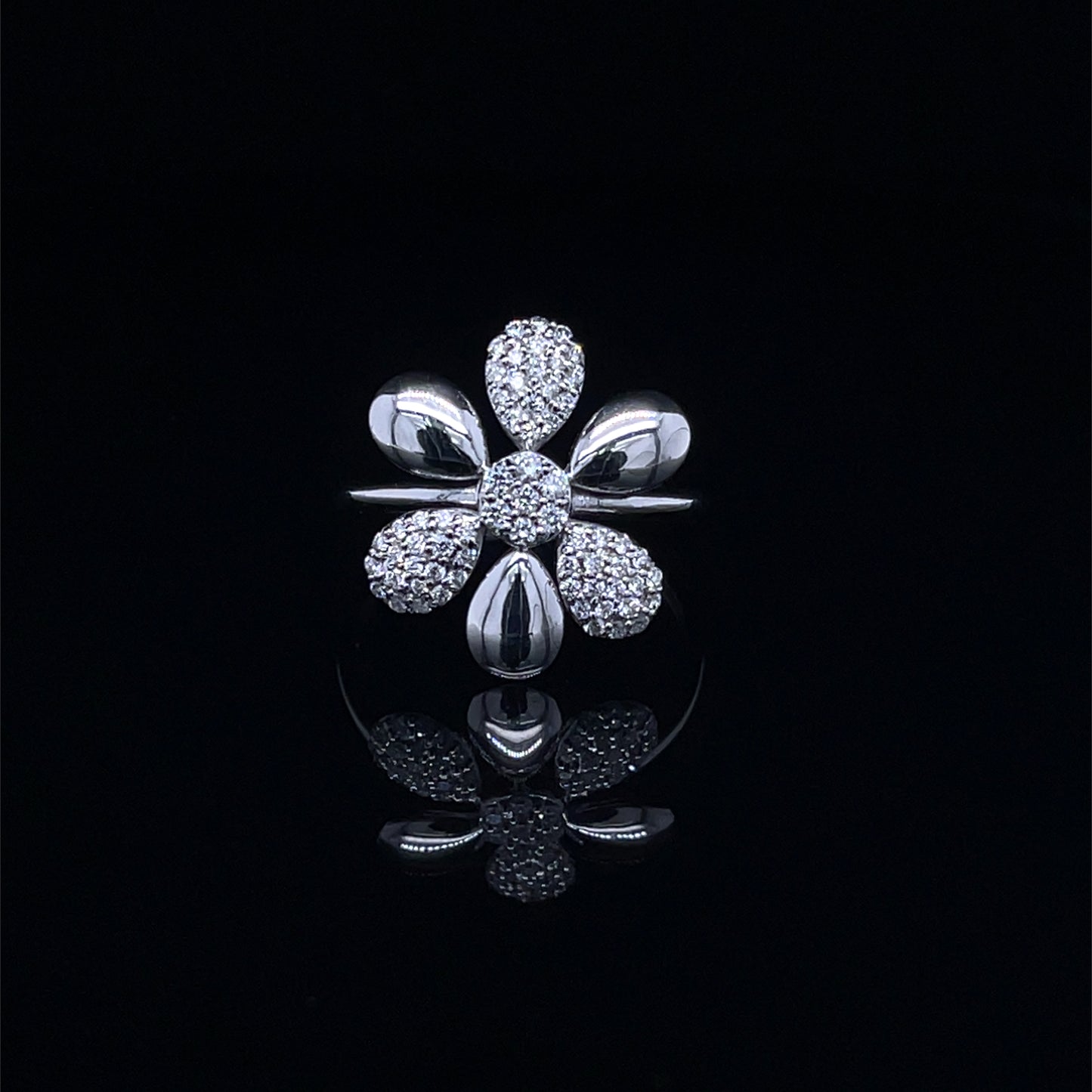 Big Flower Cluster Diamond Ring (BRD1240)