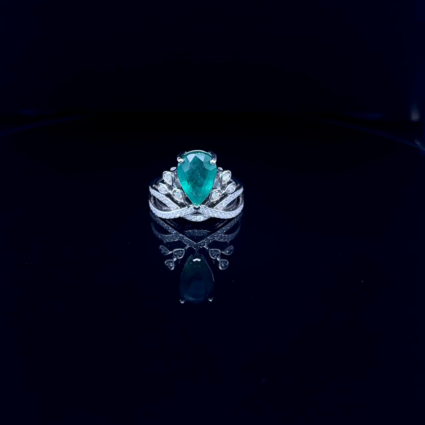 Pear cut Green Emerald Diamond Ring (ARJS2642)
