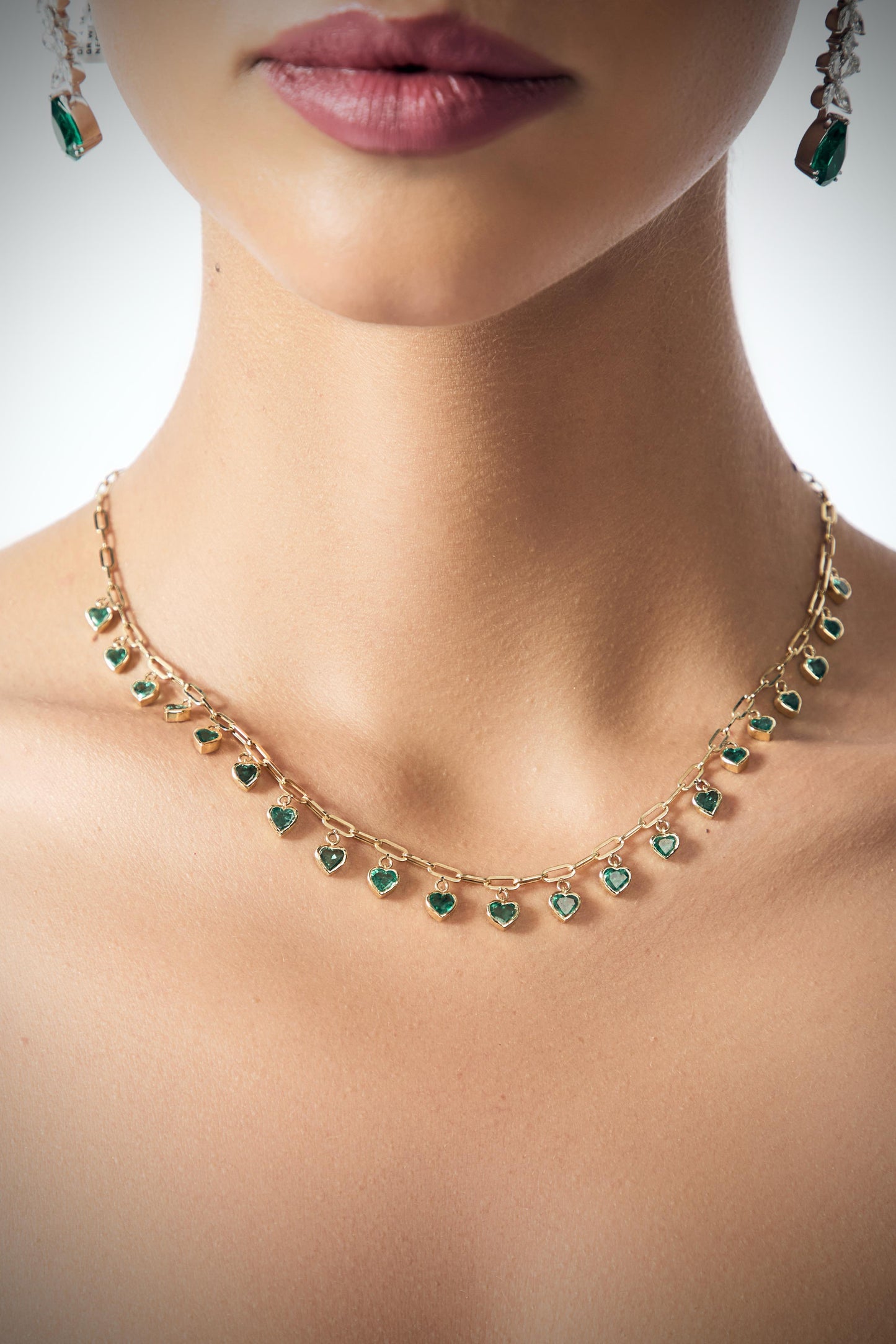 NATURAL GREEN EMERALD HEART NECKLACE