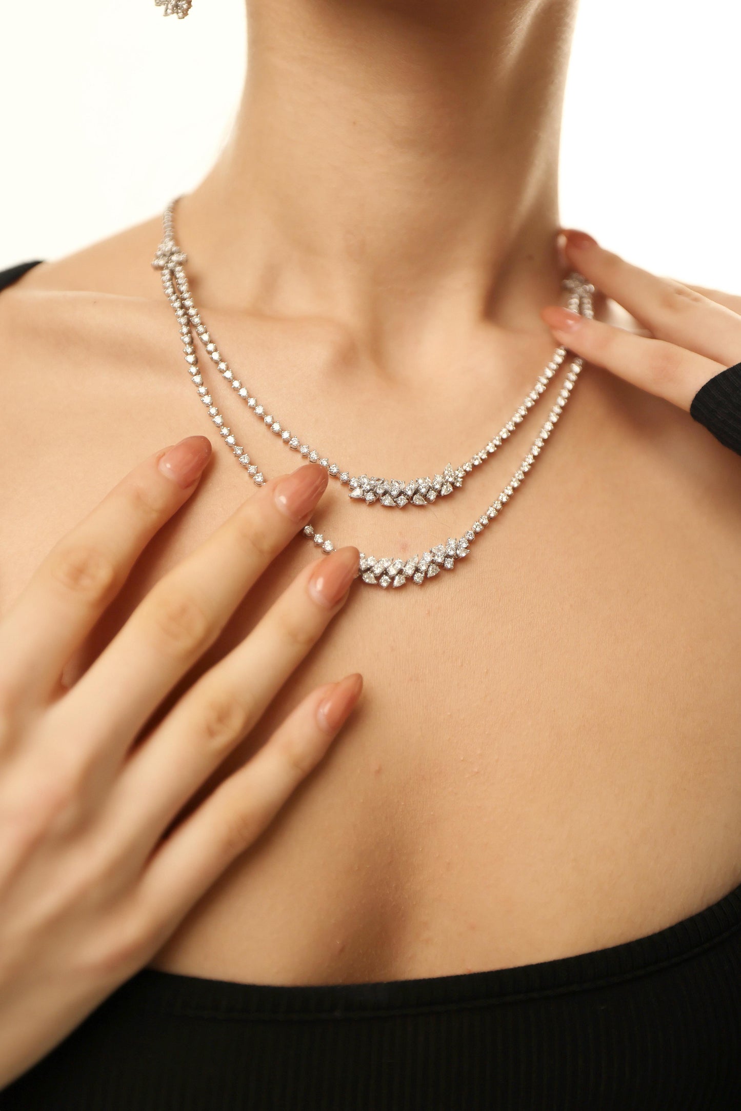PEAR & ROUND LAYERED NECKLACE