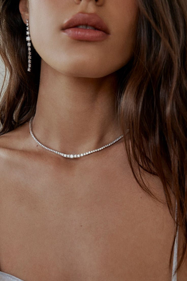 Graduating Tennis Necklace 10.65 carats / 19.78 grams FG COLOR / VS-SI QUALITY