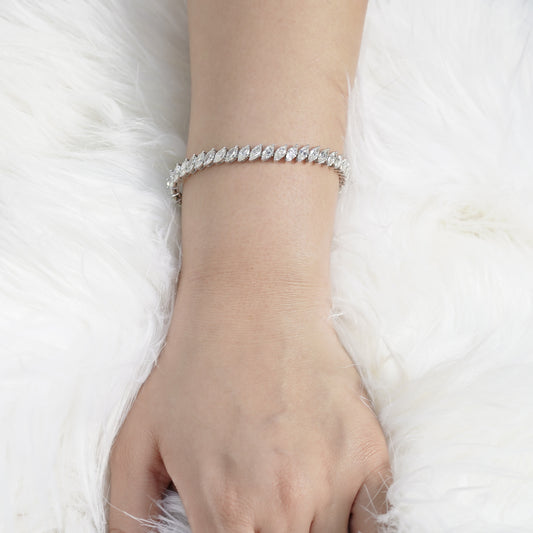 15PT Marquise Bracelet (ARJS2541