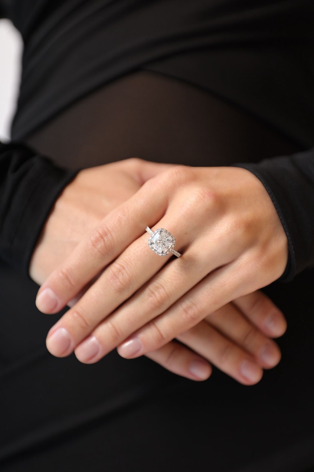3CT Cushion Diamond Ring (ARJS2051)