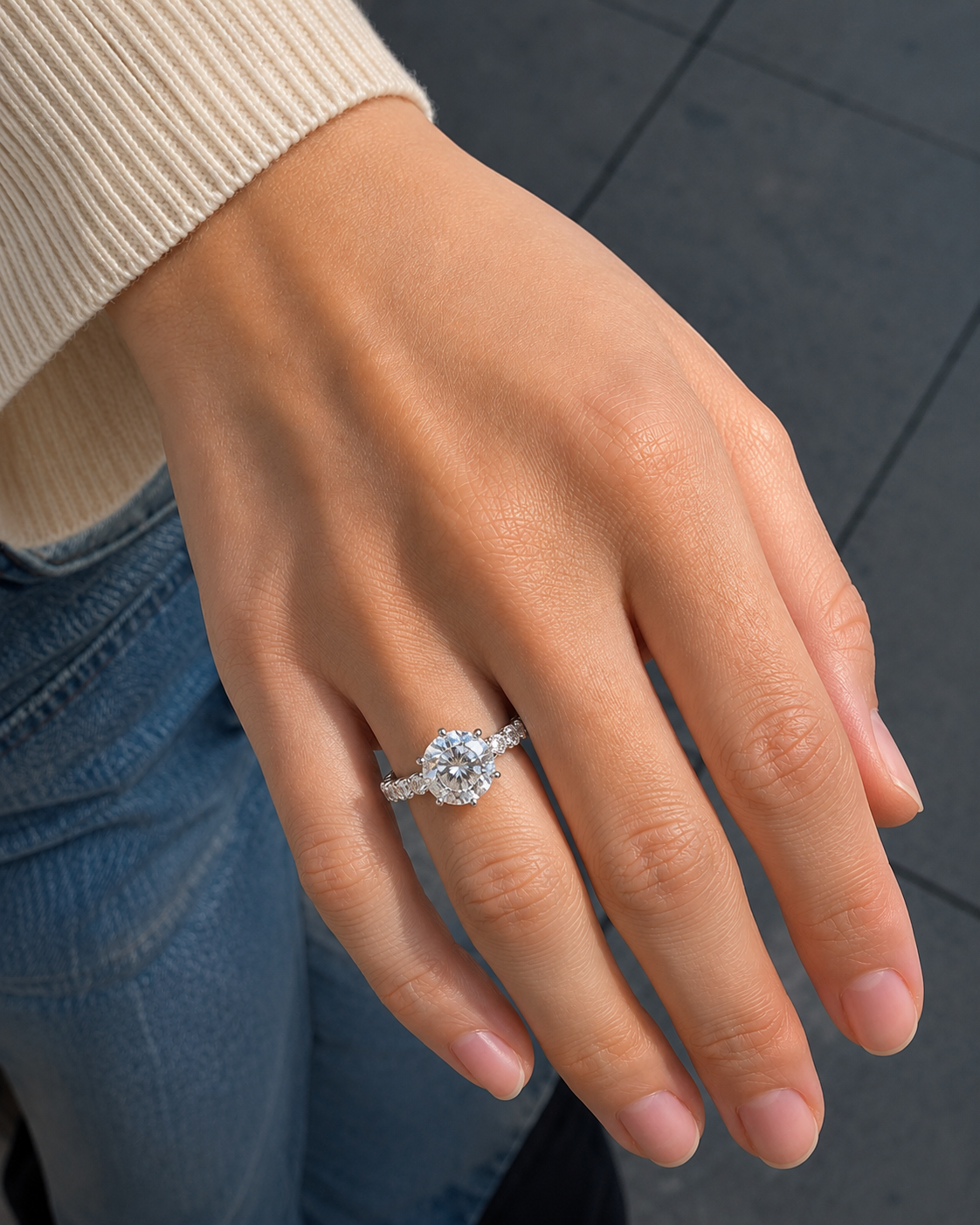 1 CT Round Ring with Side Diamond Ring (ARJS3623)