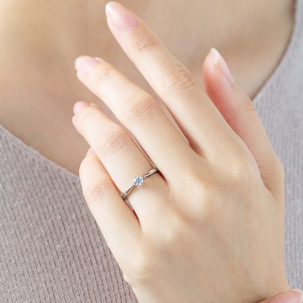 Round Diamond Ring in White Gold (ARJS3264)