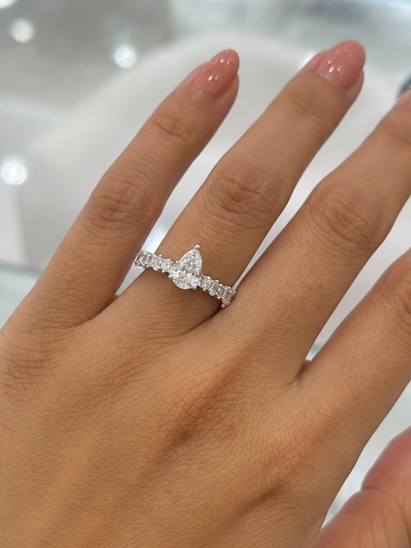 1CT Pear with Side Diamond Ring (ARJS3891)
