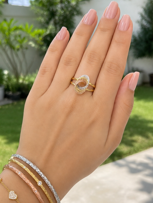 18k Gold Tri-Color Interlocked Oval Ring (GJEW262)