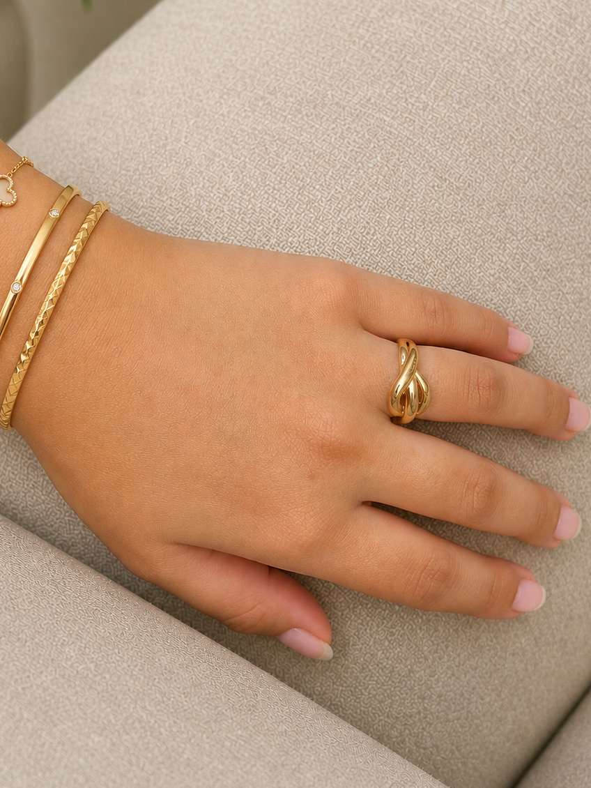 18k Gold  Infinity Knot Ring Elegant Twist Design Ring ( GJEW10)