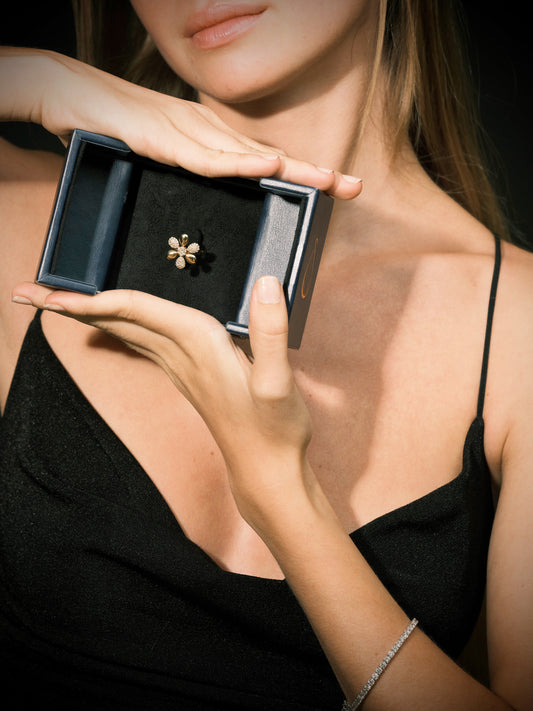 FLOWER DESIGN DIAMOND RING