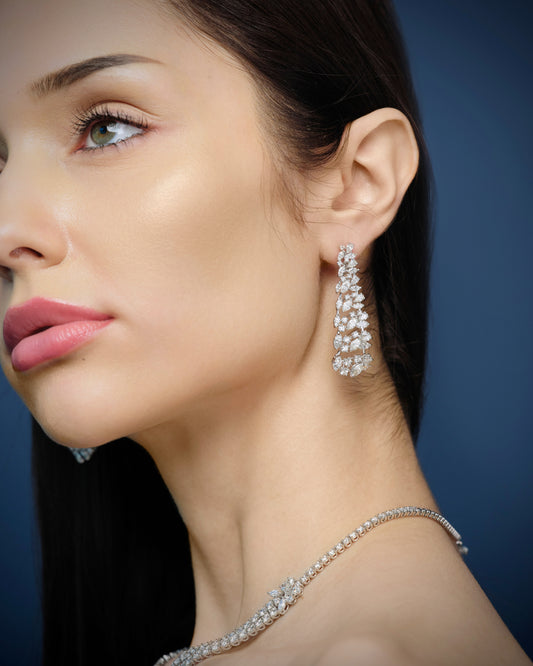 PEAR , MARQUISE & ROUND DIAMOND EARRING