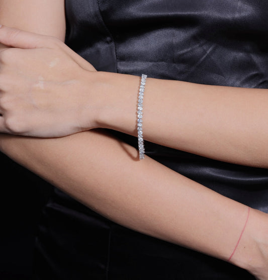 PEAR & OVAL DIAMOND BRACELET