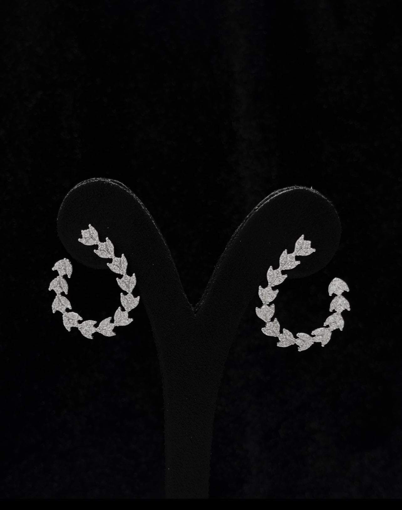 Tulip Design Cluster Diamond C Style Hoop Earrings (ARJS3705)