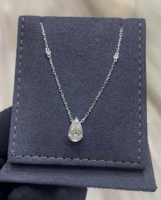 2CT Pear Pendant with Side Diamond (ARJS4004)