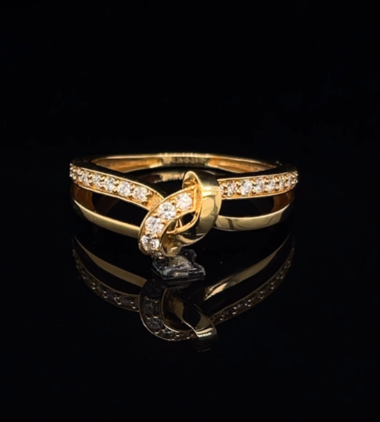 Knot Diamond Ring in Yellow Gold (BRD1250)