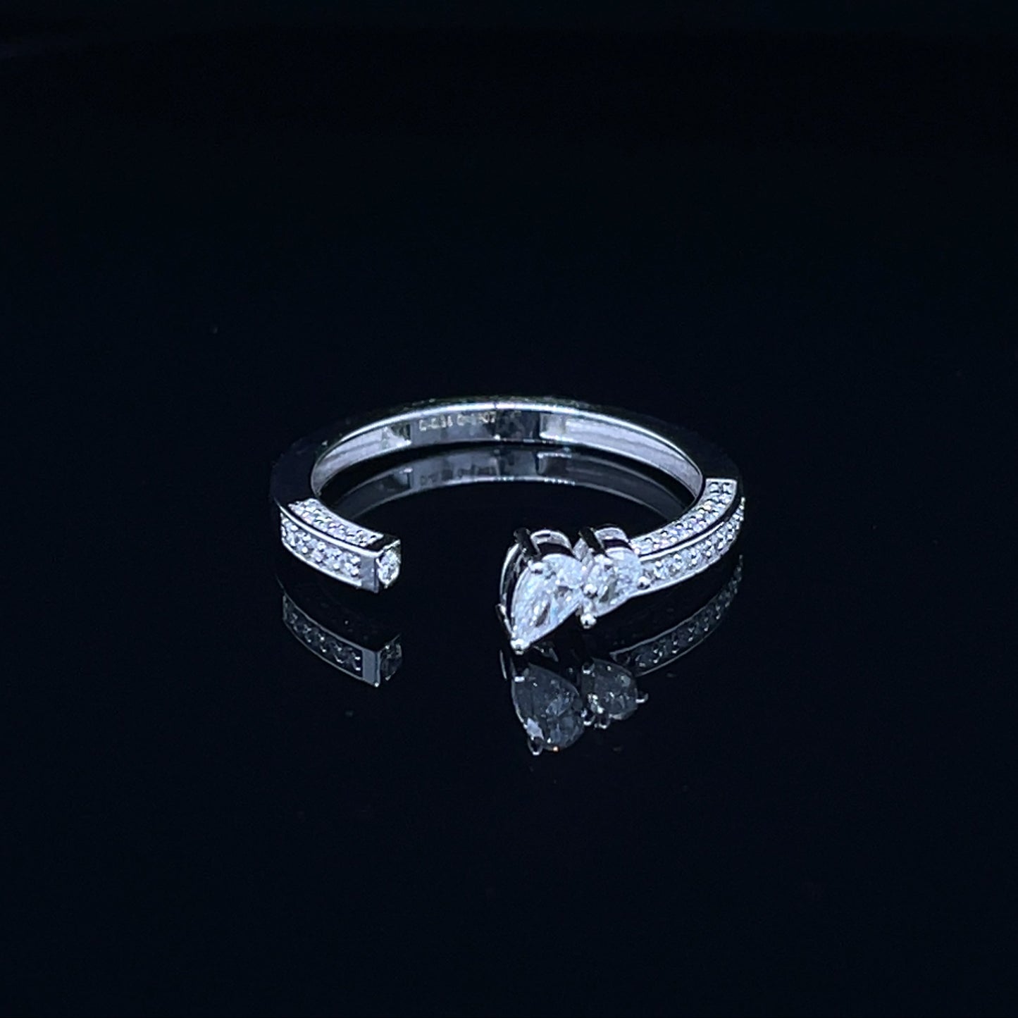 Double Pear Open Type Diamond Ring (BRD1245)