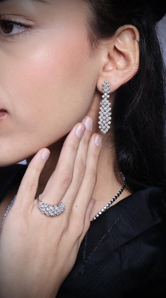 ROUND DIAMOND EARRING