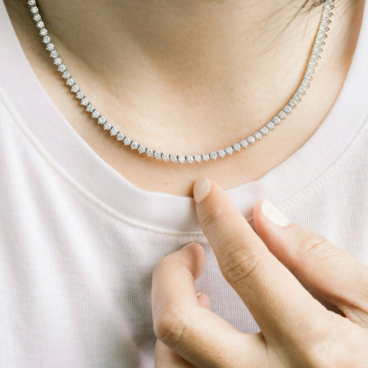 0.20 EACH ROUND DIAMOND NECKLACE