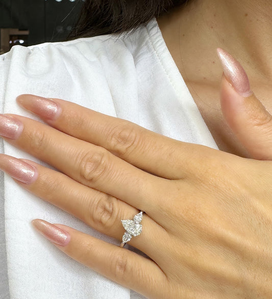1CT PEAR TRIOLOGY RING